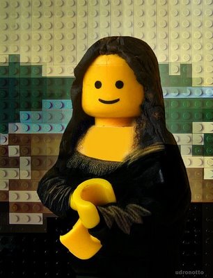 Lego_Mona_Lisa_by_Eeveeisgerman.jpg