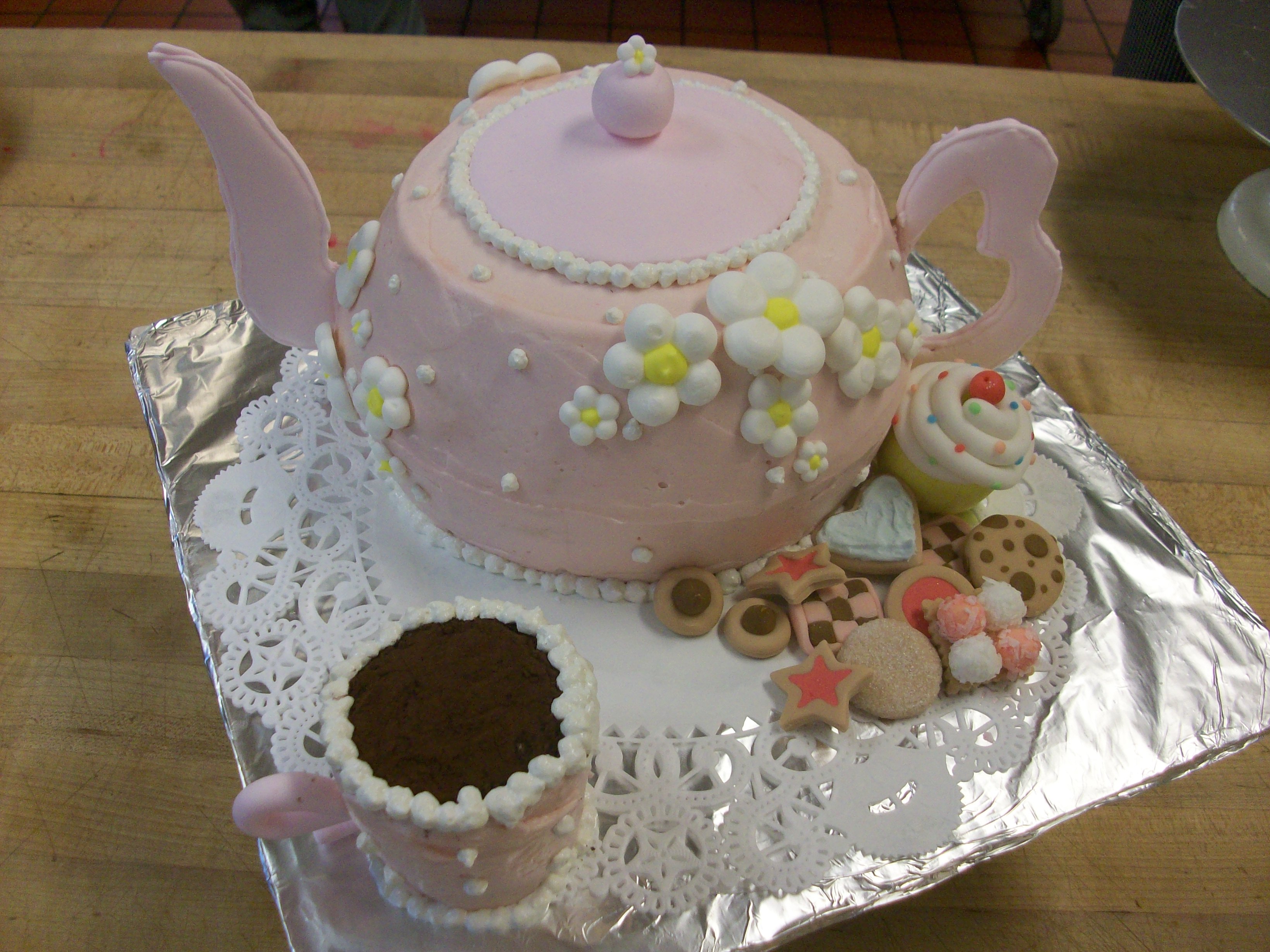teapot and cakes