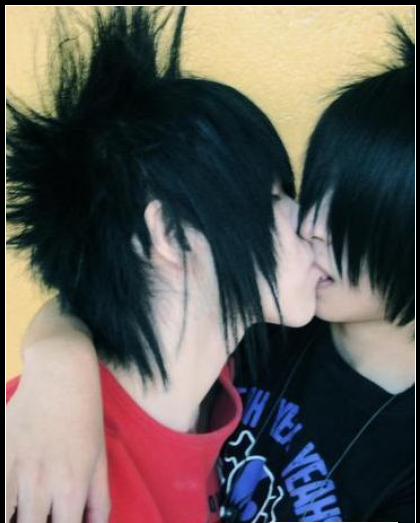 Gay Emos Kissing 43