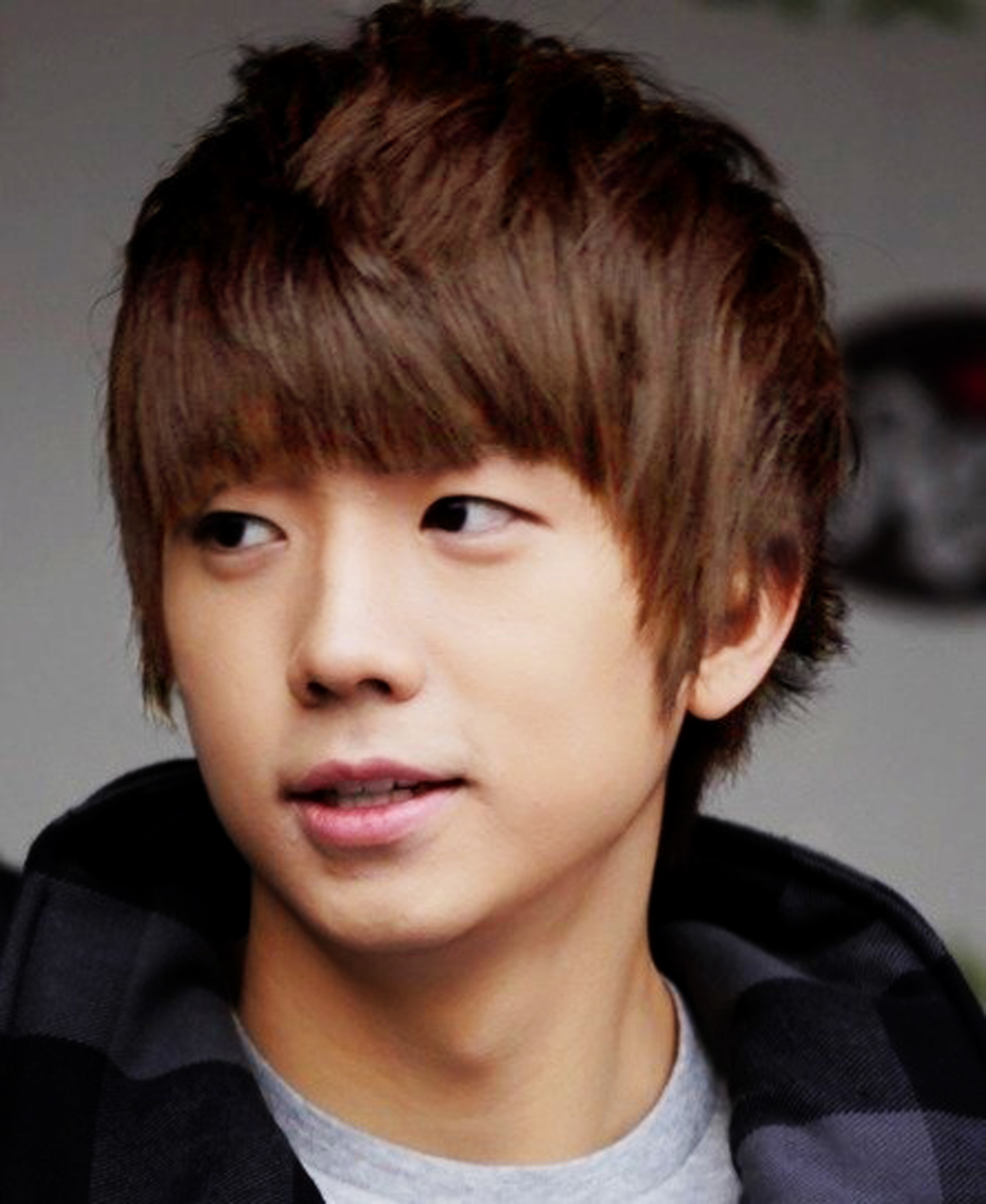 Wooyoung_by_StobbyxSwimmer.jpg