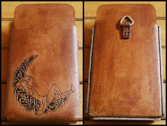 [Obrazek: leather_cell_case_by_simoniculus-d6ynuqz.jpg]