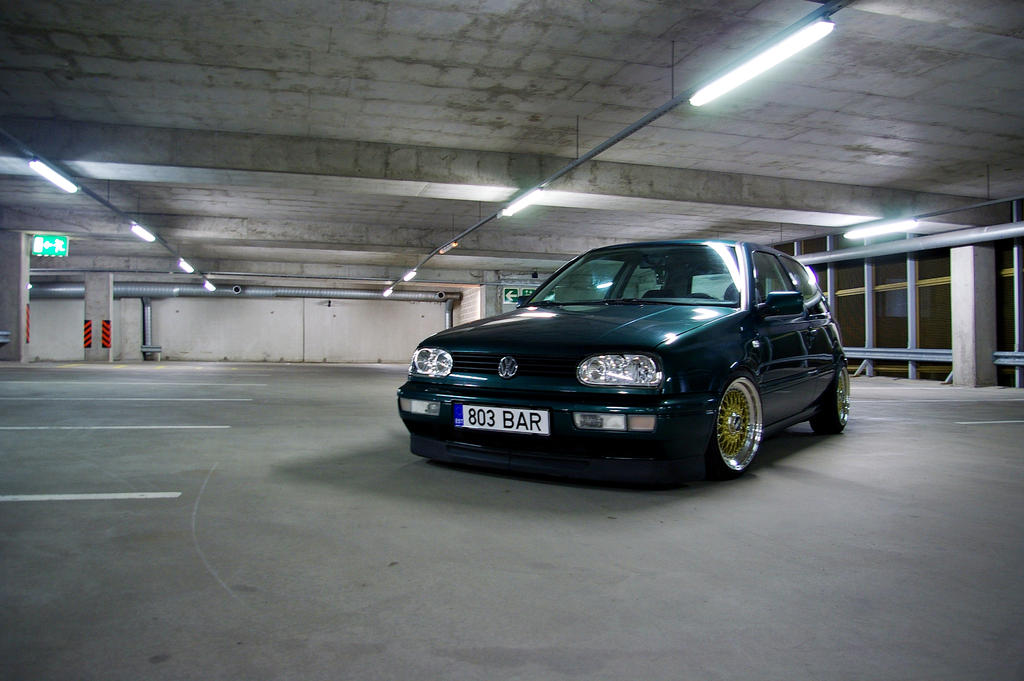 parking_king_by_shadowphotography-d2zksrn.jpg