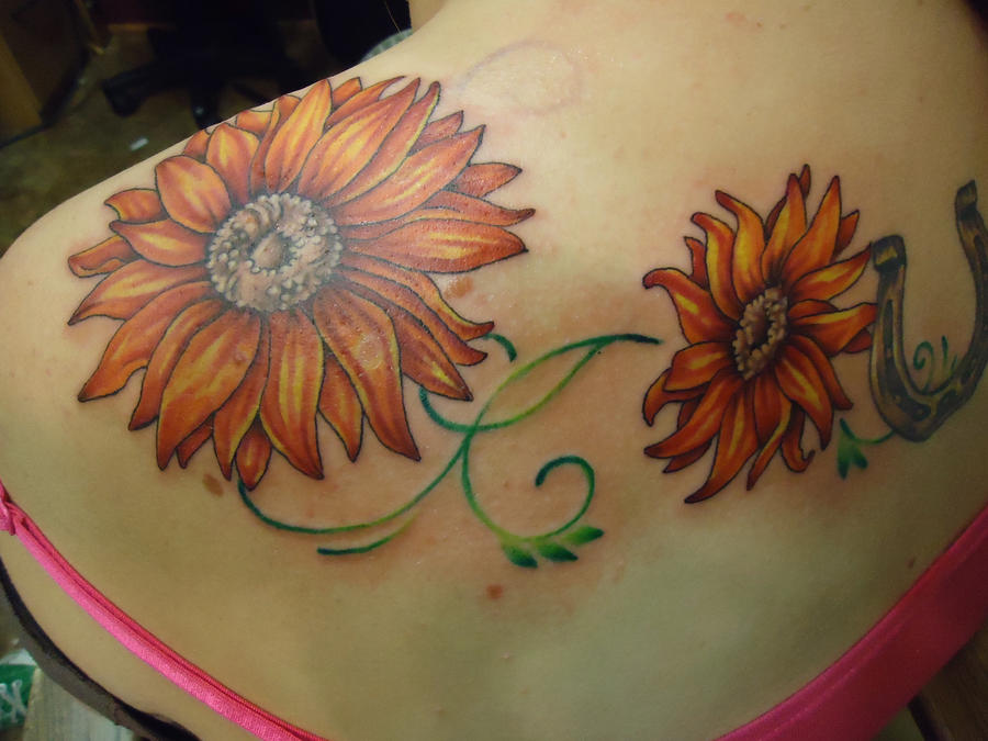 35 Tremendous Sunflower Tattoo Designs
