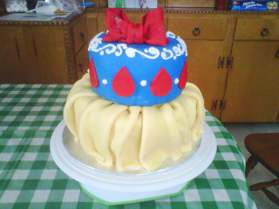 snow white cake images. Snow White cake by