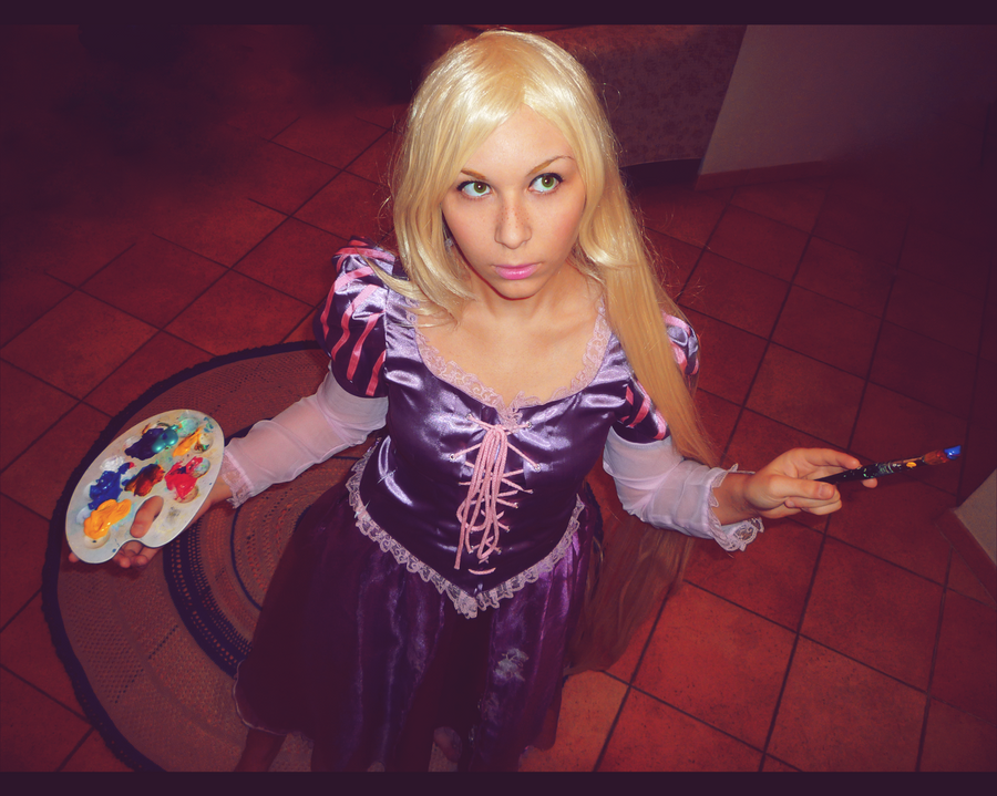 rapunzel_cosplay_2_by_ayucciah-d4dfiwt