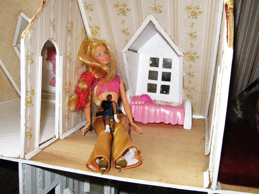Chillin' on Barbie by glidingmark on deviantART